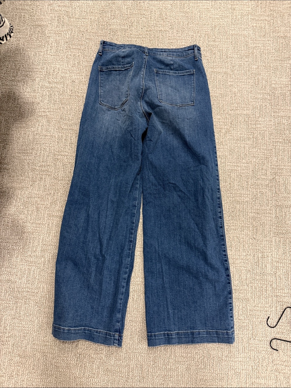Kut from the Kloth High-Rise Wide Leg Jeans in Denim Blue - Picture 4 of 4